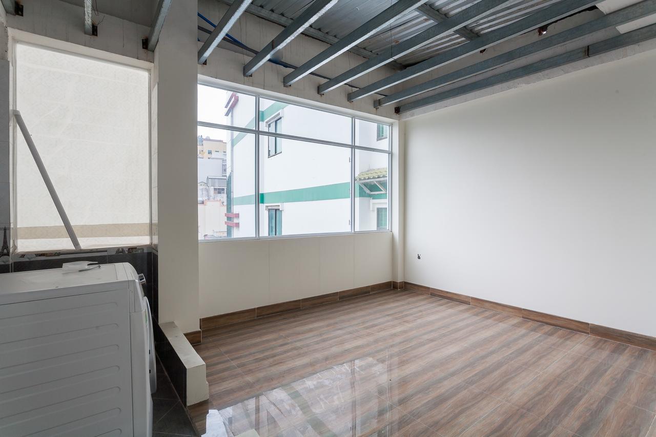 Auhome Minimalist Apartment Хошимин Экстерьер фото