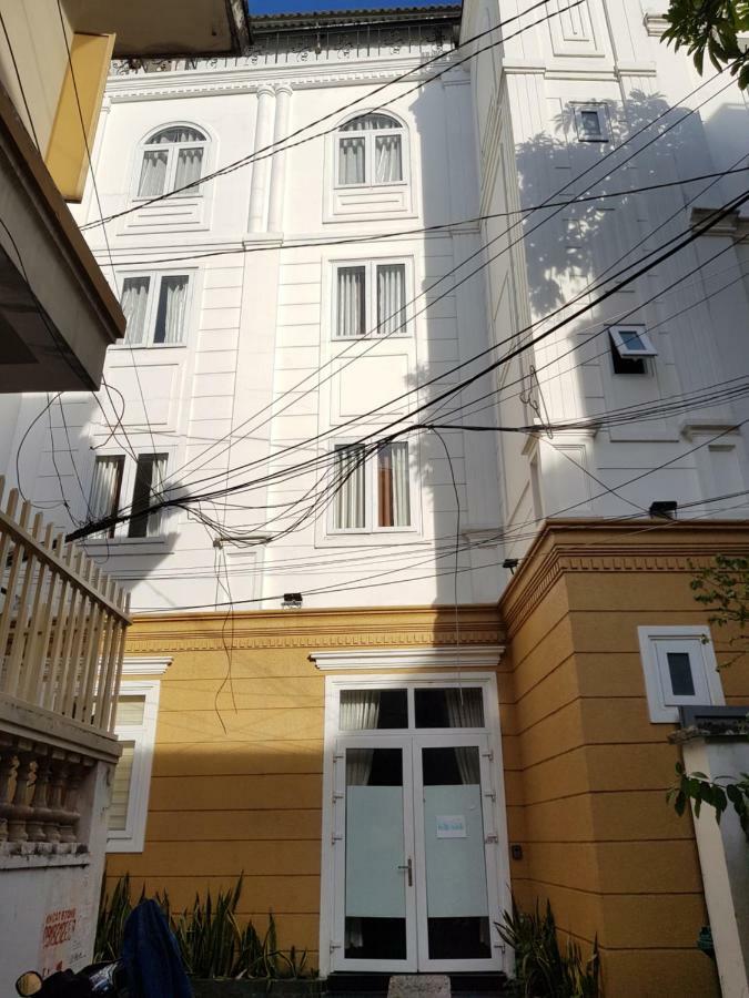 Auhome Minimalist Apartment Хошимин Экстерьер фото