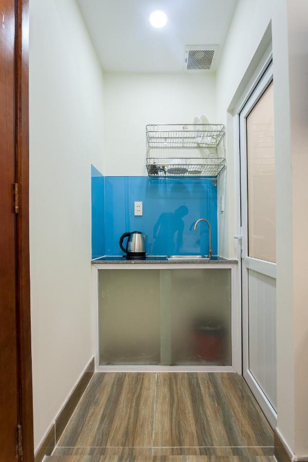 Auhome Minimalist Apartment Хошимин Экстерьер фото